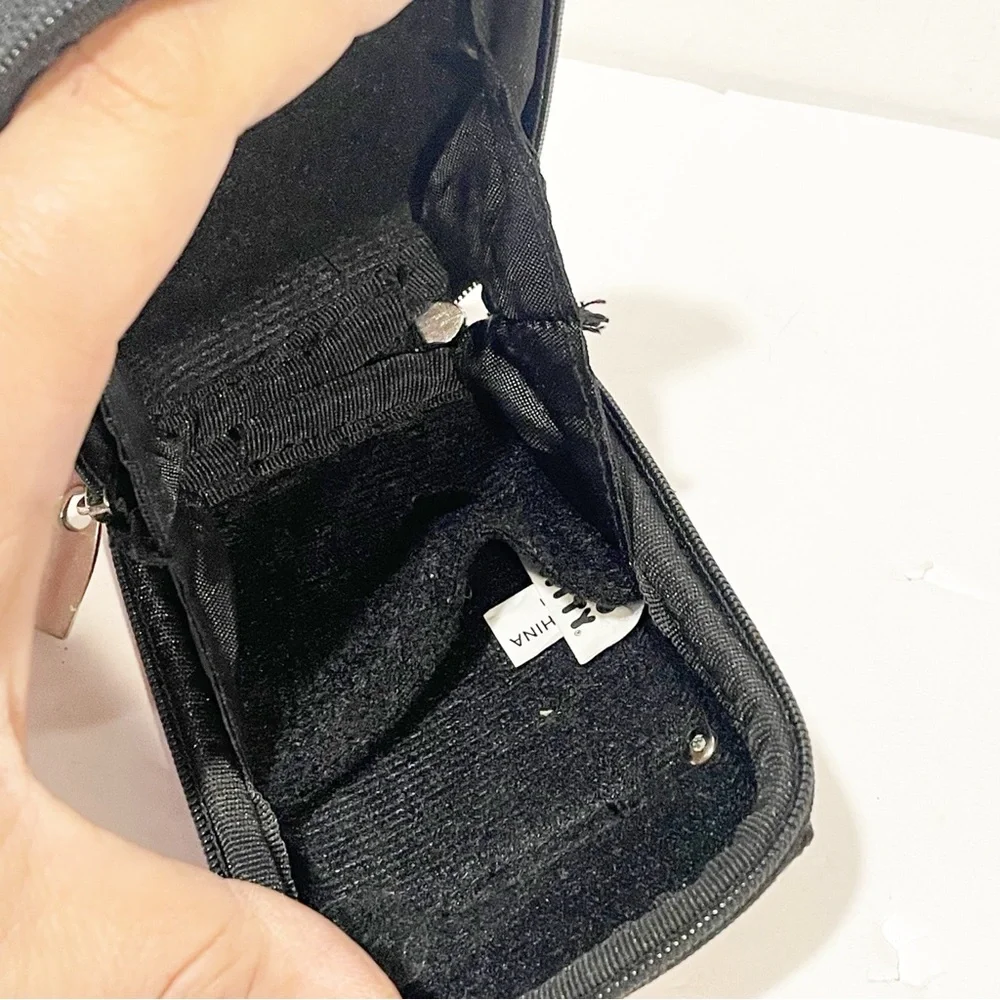 Hello Kitty Pink Full Zip Camera Case Soft Interior‎